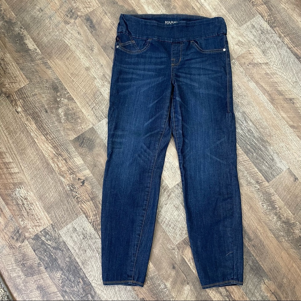 Rock & Republic Fever Denim Pull On Cropped Skinny Jeans